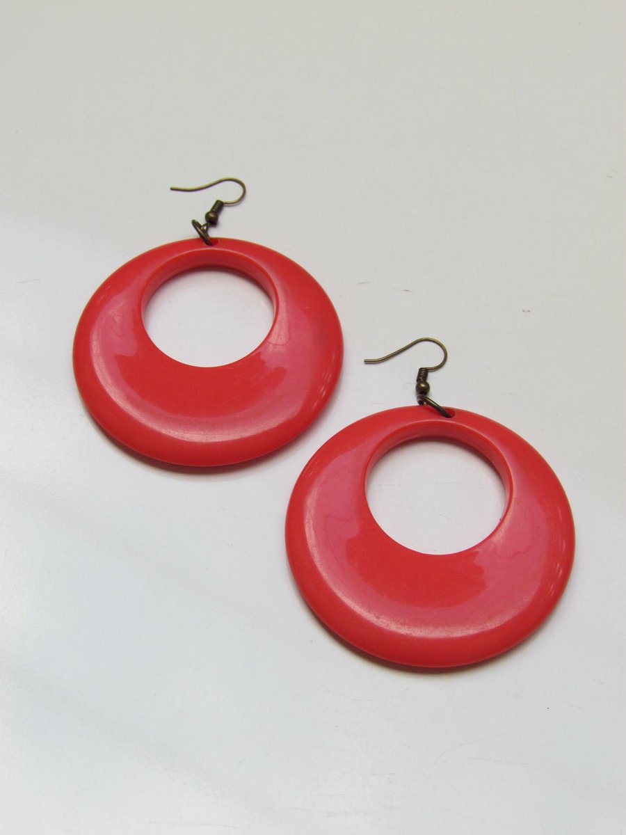 ...upto 25% off  ⭕
Rosé disc-shaped earrings

DM or click on #linkinbio to order

#amacc 
#earwear