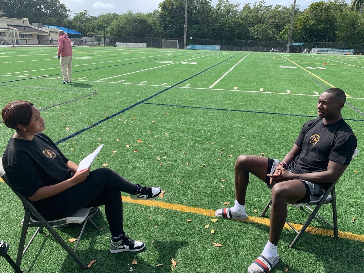 TheSportsEntGrp's tweet photo. Behind the Scenes 🎬2️⃣0️⃣2️⃣2️⃣ NFL Draft Class 🏈 TSEG “I AM” Content Capture. Stay tuned …. 👀 🎥 #NFLDraft #TSEG #IAM #Draft #NFL #ContentCapture #AthleteMarketing @SweetFeet13_ @Jwilliofficial @YCorker @getbusy__bo https://t.co/25sWuiKWva