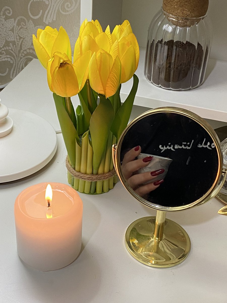 ENG_KA27's tweet image. فليحفظ الله وجهاً ما نظرت له..
إلا وأشرق في أنفاسي الأمل 🤍