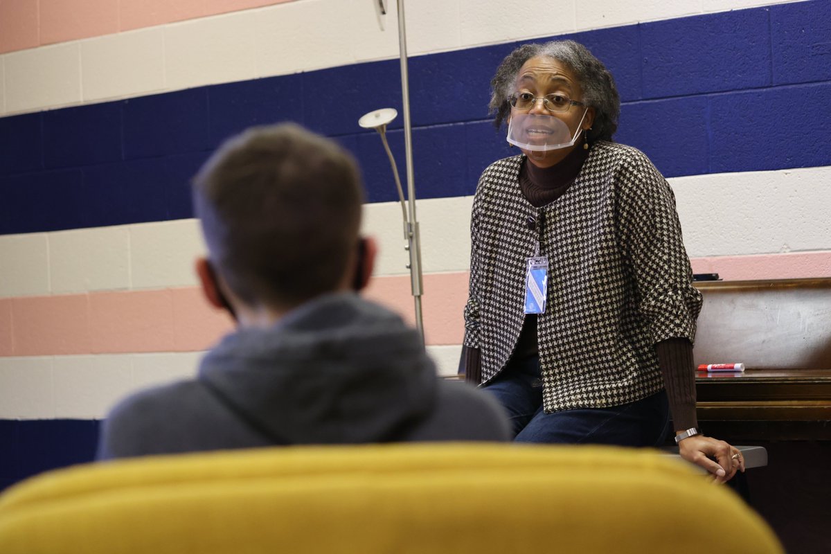 TopekaForge's tweet photo. Today, Forge partnered with @BGCofTopeka to hold a "Live Your Dream Symposium" #forthekids! They heard from diverse professionals in various industries — community building, law, engineering &amp; more — who encouraged them to stay motivated and follow their dreams. #forgeyourfuture https://t.co/EEC8D63XD2