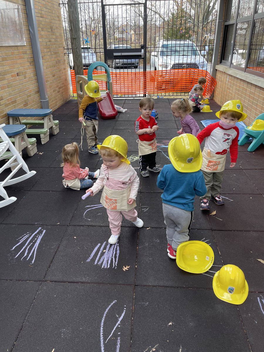 KCS_Palmer's tweet photo. Toddler construction zone. Young brains at work! https://t.co/eizwf66IBH