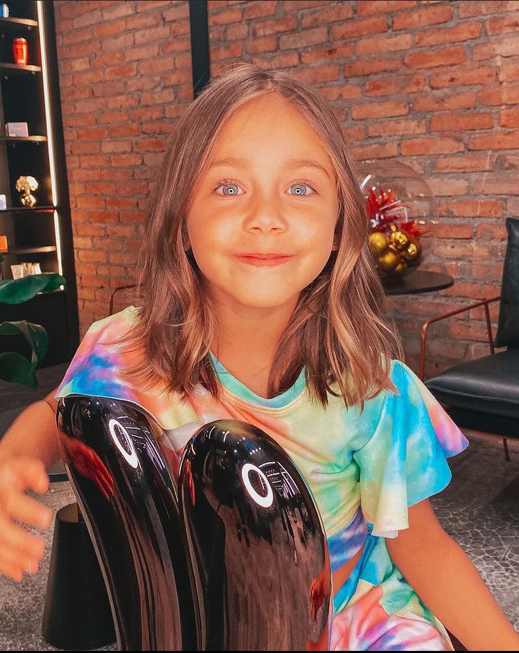 macaquinhv's tweet photo. ⠀ ⠀ 🐒◞ atenção, atenção ៸
               uma kid em adoção!

oioi lindes! eu sou a Yuliah e tenho 4 aninhos. to aqui procurando uma família nova, muitos titios e titias e amiguinhos também. interessados interajam cmg!!!!

me ajudem dando fav + rt no post!! bjinhos 🍭 https://t.co/lJPNcvpDQ9
