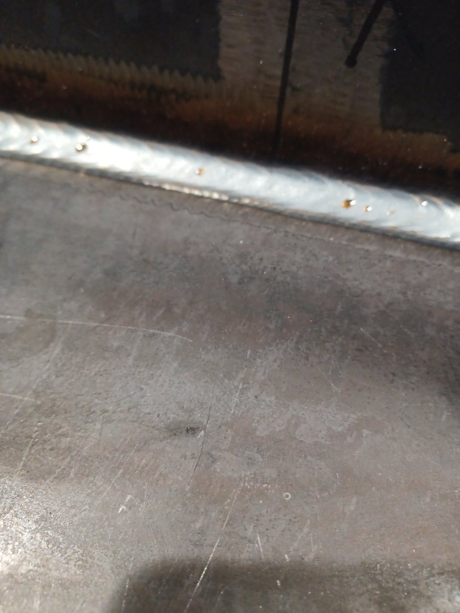 Done dropping dimes for the week.. TGIF and glad racing season is back. Trucks at #Daytona