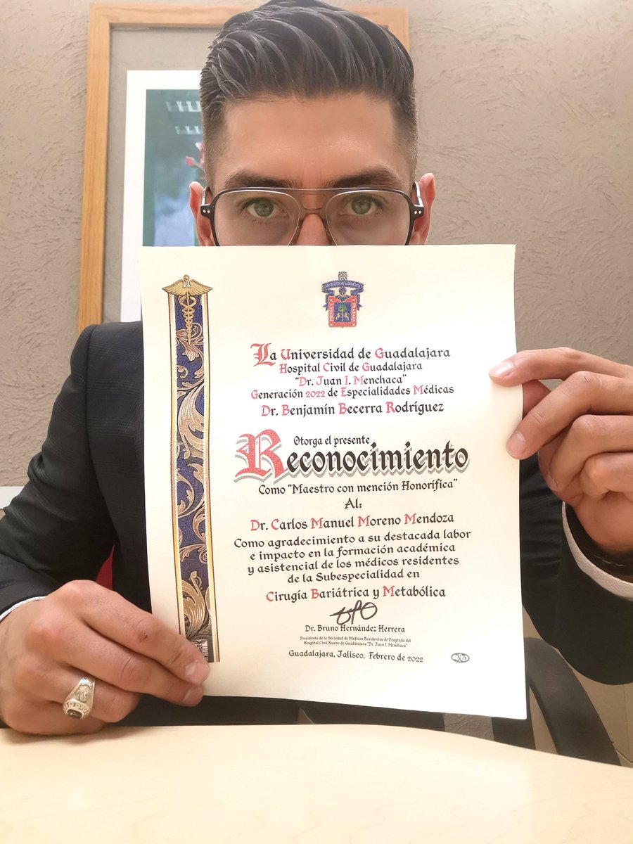 obexit's tweet photo. Agradecido con una generación más por permitirme guiarlos, darles algunas recomendaciones e indicarles algunos baches donde yo he caído y espero ellos no caigan. Humildemente les digo que no los olvidaré. Gracias por todo lo que ustedes me enseñaron a mi. https://t.co/APsDTHMzfE