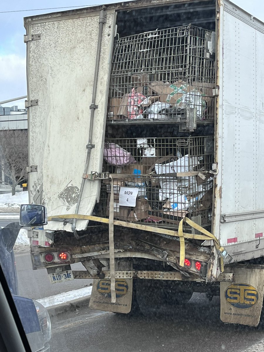 Gignac's tweet photo. @KP_TrafficUnit Saw this on the road today in Kingston https://t.co/uMW9NeM7Uy