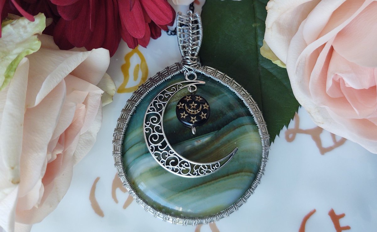 Which Large Agate Moon Pendant is your favorite?🖤🌙 Poll Below!