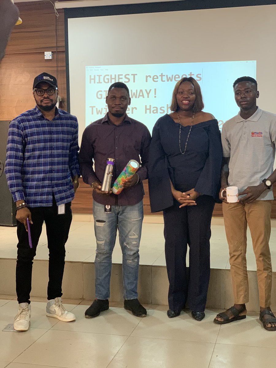 dev_roosevelt's tweet photo. We had so much fun, our winners for today took home @Microsoft Swags. We gave swags to the winners of @Kahoot games, the first five attendees, six most social media engagements and many more😎😎
Thank you Benin, Edo State 😊😊
#GPPB2022 #PowerEdo #GPPBEdo https://t.co/3QN09DADrl