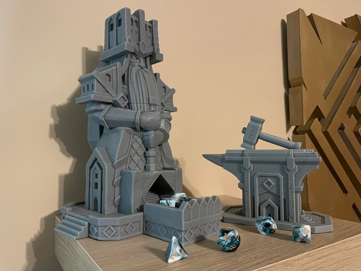 UnchainedGam3s's tweet image. #FDMprinter vs #SLAprinter