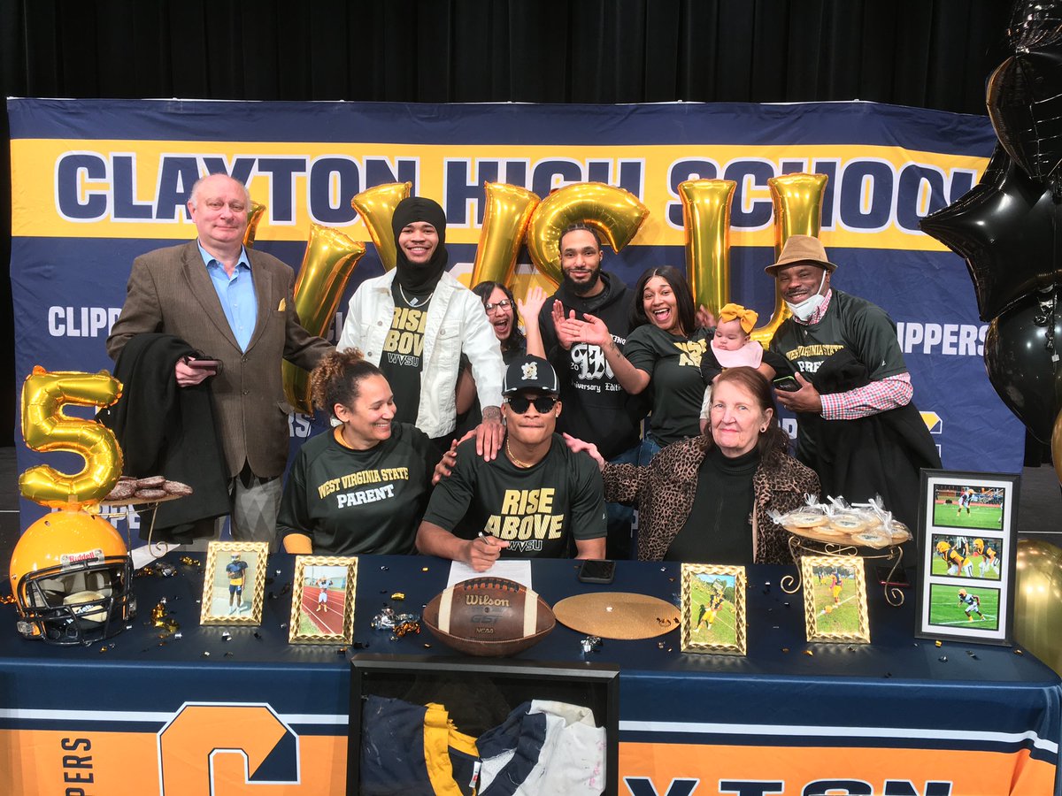 Coach_JCIII's tweet photo. Congratulations Justin on signing with West Virginia State University we are all so proud of you!  @JustinPessoa https://t.co/FKp06fjYUj