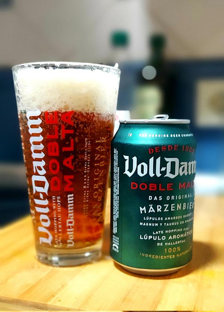 _Agente_K's tweet photo. SALUD!!!#BeerOfDistinction #beernes #noamigonotodaslascervezassoniguales #volldamm https://t.co/O7neRUwGPi