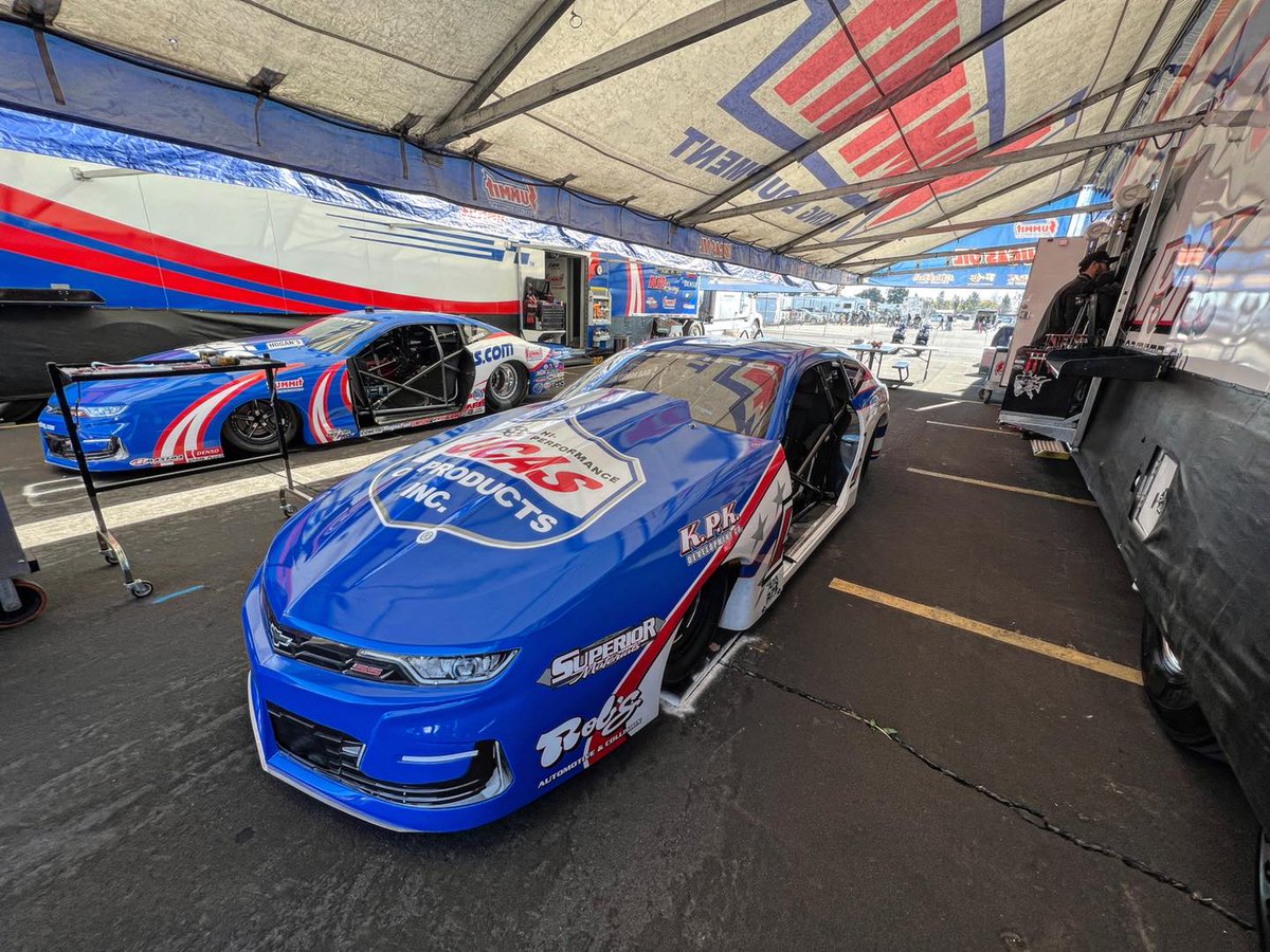KyleKoretsky's tweet image. Whooooweeeee that’s a nice looking @Lucas_Oil #Camaro! Qualifying starts in just a few hours. Where are you watching us from this weekend?! 

#NHRA #Winternats