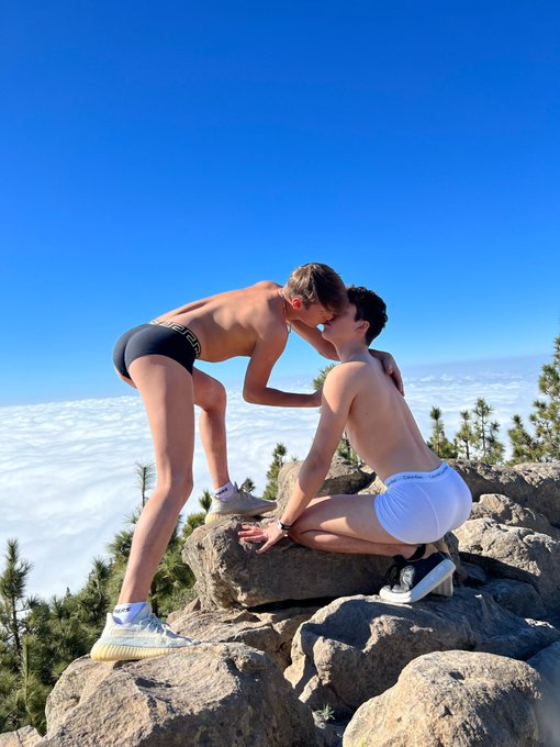 Subscribe to see what we done after this dirty pic ?
?
https://t.co/Br39SCRf2E
?
#outside #germans #hot