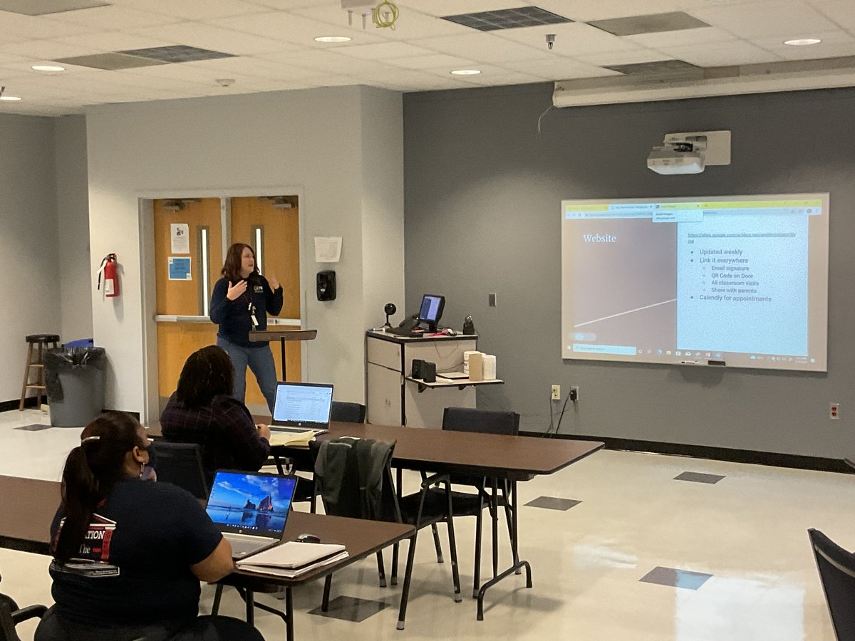 Mrs_Lewis_'s tweet photo. We got to work with our amazing SPCs &amp; CDCs today! @nhcsCTE #CTEDreamTeam #collaboration #CTEMonth https://t.co/EPcP9RbVz6