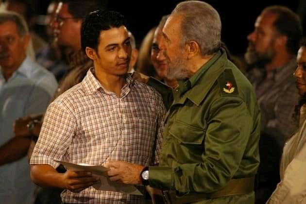 Felicidades para todos los instructores de arte y en especial los del <a href="/IpvceEGuevaraVc/">IPVCE Ernesto Guevara VillaClara (Oficial)</a>. <a href="/CubaMined/">MINED</a> <a href="/previllaclara/">Preuniversitario VC</a> <a href="/liemodpe/">liemo@dpe.vc.rimed.cu</a> <a href="/YumisleidyLina1/">Yumisleidy Linares Peralta</a> <a href="/FarinaEstevez/">Yoandry Fariña Estévez</a> <a href="/cira_pineiro/">Cira Piñeiro Alonso</a> <a href="/YoerkySanchez/">Yoerky Sánchez</a> <a href="/DiazCanelB/">Miguel Díaz-Canel Bermúdez</a> <a href="/yudi_mercedes/">Yudi Mercedes Rodríguez Hernández</a>