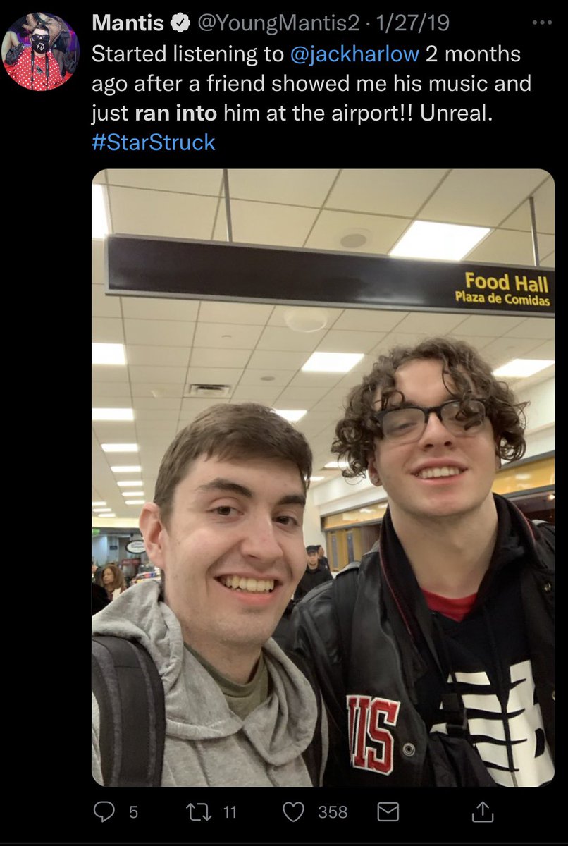 YoungMantis2's tweet photo. Met Jack in early 2019 at LaGuardia. Brought him and his team to Barstool HQ to promote his project CONFETTI. A couple days after bringing him in, I got chewed out. “You can’t be bringing in these white Soundcloud rappers to use us for clout” Fast forward to today… ⭐️ https://t.co/X2thL6aAja