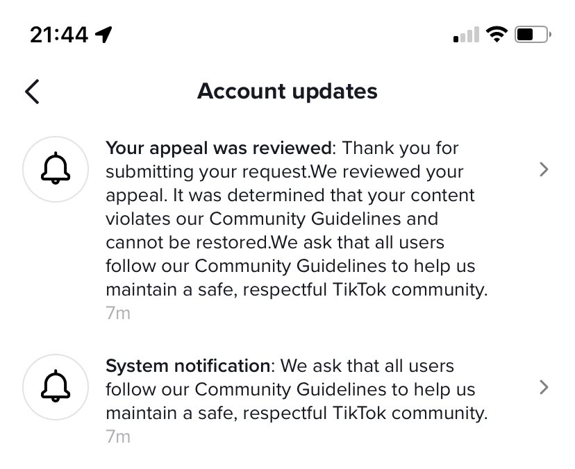 Skirkpatrick88's tweet photo. @TikTokSupport soo how does it take minutes to review a comment but takes more than 20 weeks to review a live ? https://t.co/YSaU4N9eXd
