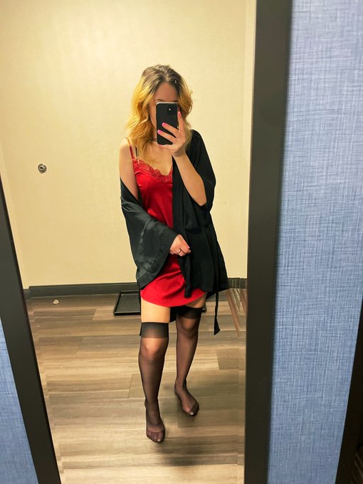 first time in #oakville excited to see who&rsquo;s around here! #lonely ?  i&rsquo;ll be your #company 🥰😇 https://t<a href="/tag/oakville"class="tags">#oakville</a><a href="/tag/lonely"class="tags"><span>#lonely</span></a><a href="/tag/company"class="tags"><span>#company</span></a>