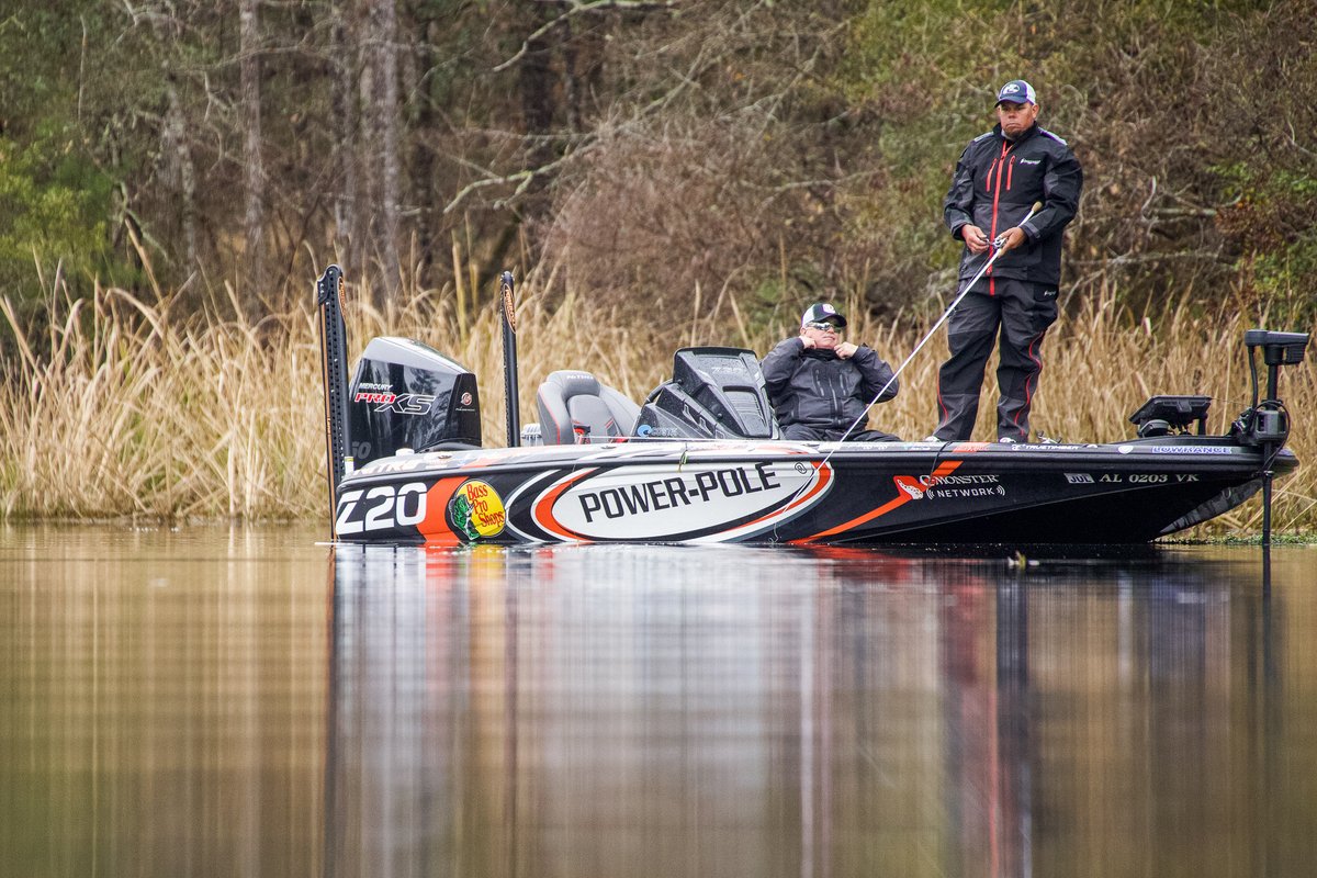 The ultimate in performance when it's time to battle the elements. <a href="/froggtoggs/">frogg toggs</a>