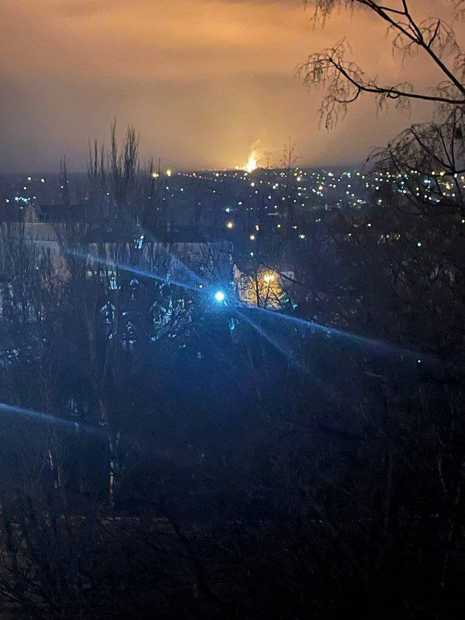 #BREAKING: Second explosion reported in #Luhansk.  It is not yet known which pipeline is the second one! It might be this time to SOYUZ gas pipeline.