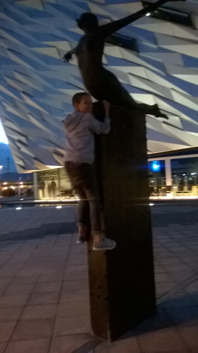 FIONADONOHOE2's tweet photo. I am one of over 150,000 people who have signed this petition https://t.co/vE8BqQzReb @ChiefConPSNI, why is the @PoliceServiceNI trying to cover up what happened to Noah? Drop the Public Interest Immunity certificate, we deserve to know the truth. https://t.co/JsmztsynlS