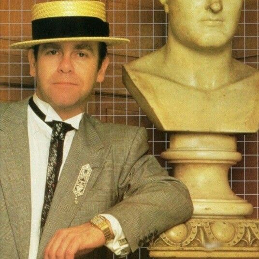 Hyper Media tweet media