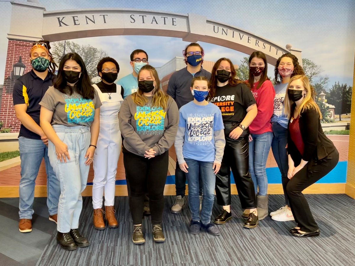 ExploreKentSt's tweet photo. What a Kent-'tastic' @ksuadmissions @ExploreKentSt Future Flash Day! We loved hearing our students share their @KentState stories! 💛💙⚡ 
.
.
.
#ExploreDeclare  #ExploredDeclared #Exploring @EXCELKentState https://t.co/Av31JABQDZ