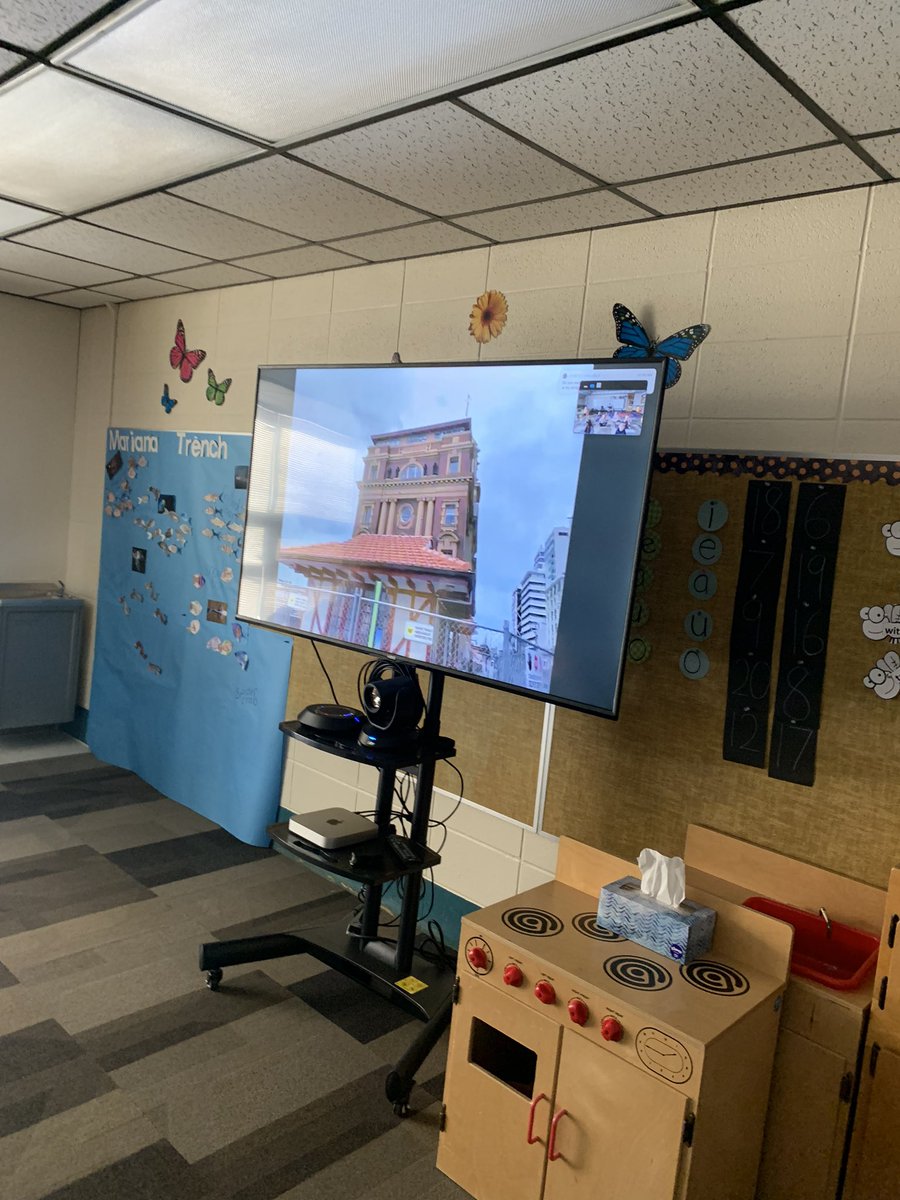 SarahEHarlan1's tweet photo. My kindergarten students virtually traveled to Auckland, New Zealand with Louis, our guide. We learned about fishing, import/export, natives, and visited with many people walking in the town square. @USD357 @SarahEHarlan1 #socialstudiesiscool #learningnewvocab https://t.co/6hJ6IjkwlW