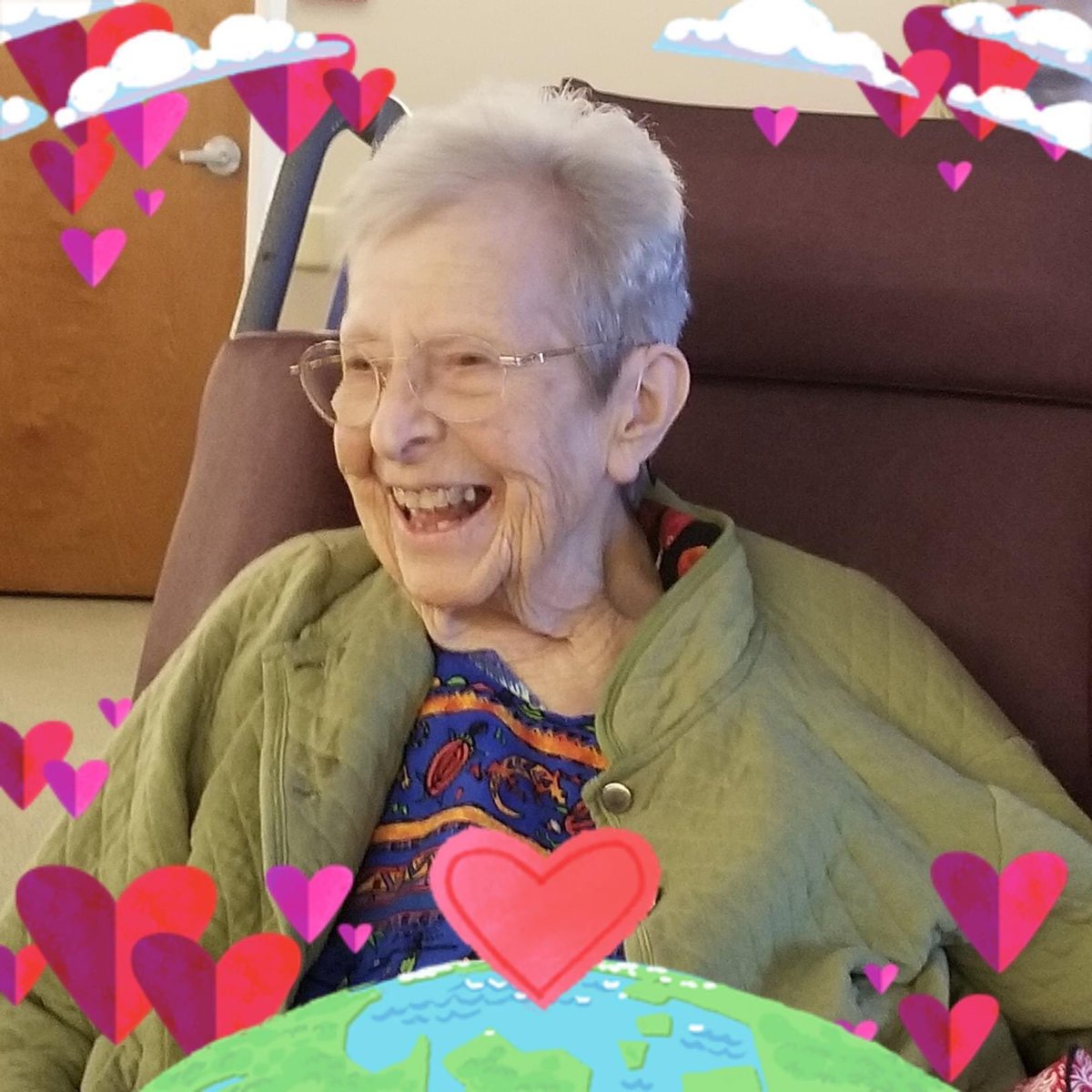 k9kayaks's tweet photo. My 2ndCousin #CousinEloise will be 106 yrs old on February 28th
#MaxSmiles class made a wonderful card for her. Her family asked for cards so she can touch and be read to. If anyone would like to send her a #BirthdayCard please let me know.
I want to flood her w/ cards ❤️🎂 https://t.co/BRvL2hSZ1P