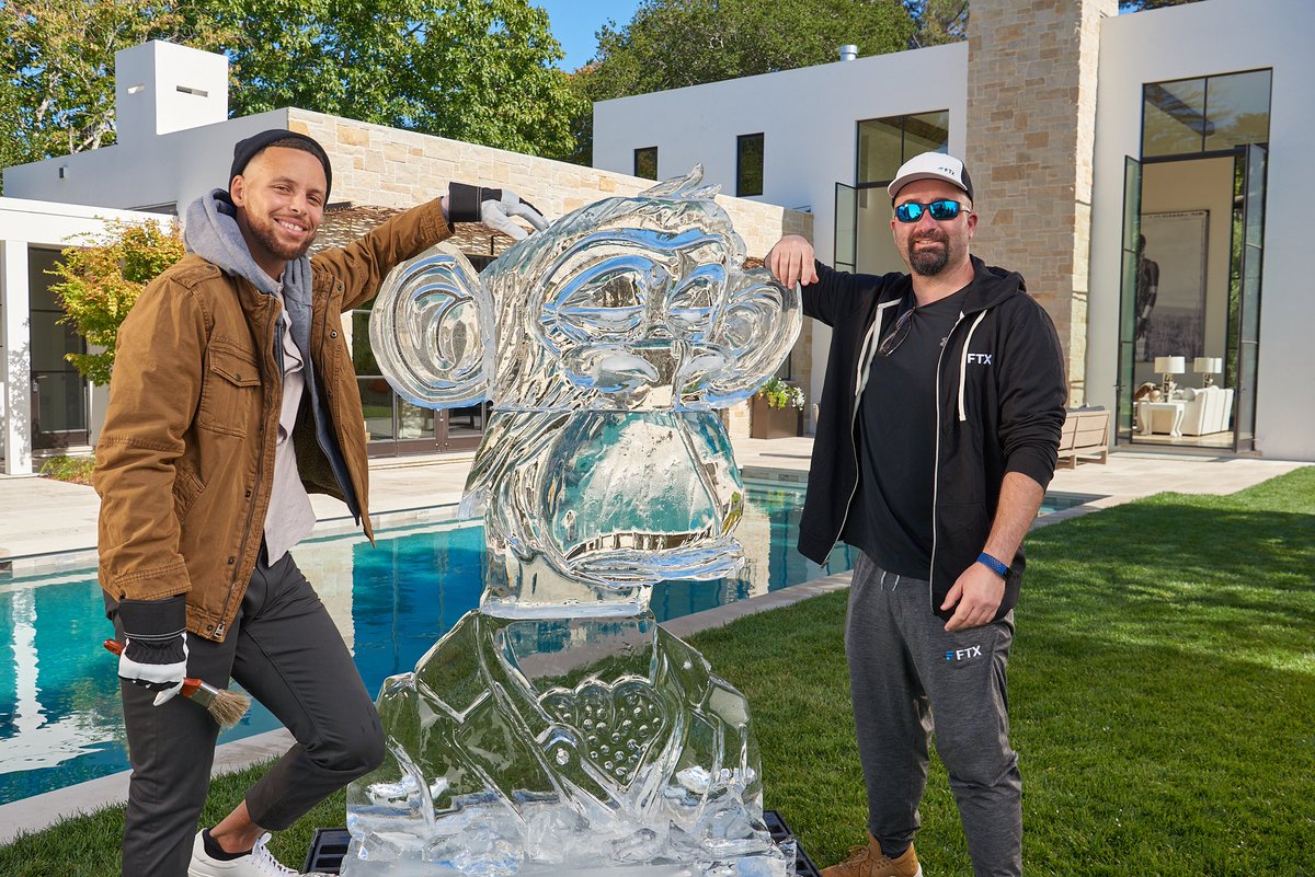 SinaNader33's tweet photo. Probably nothing.

@StephenCurry30 @BoredApeYC https://t.co/Cn9va5xFCc