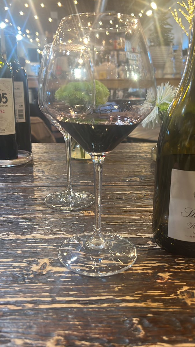 JaneanThomason's tweet photo. @IanBohen Drinking me some wine to celebrate also 😊 https://t.co/ggHtTWejll