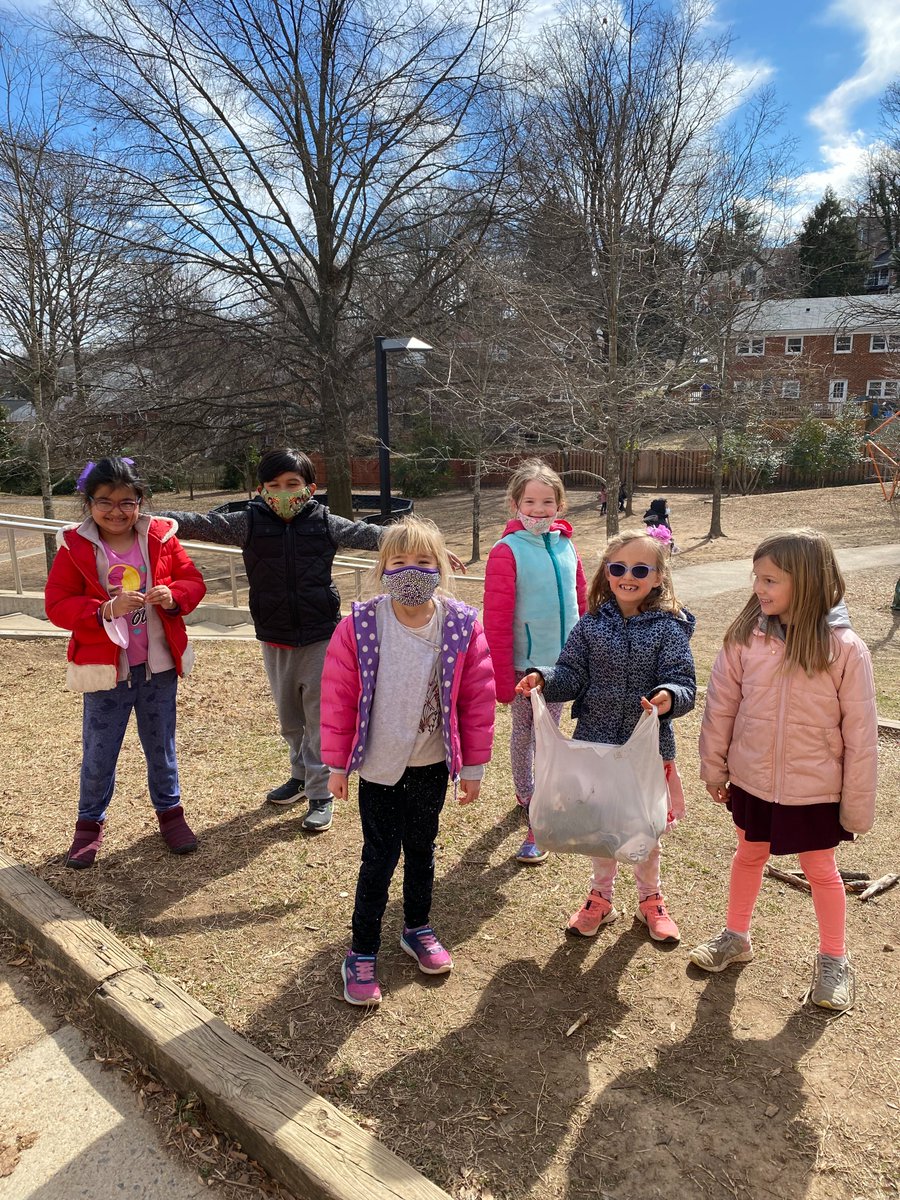 Today at recess, these Ashlawn Eagles noticed some trash blowing around on this windy day and had to take action! Way to be global citizens