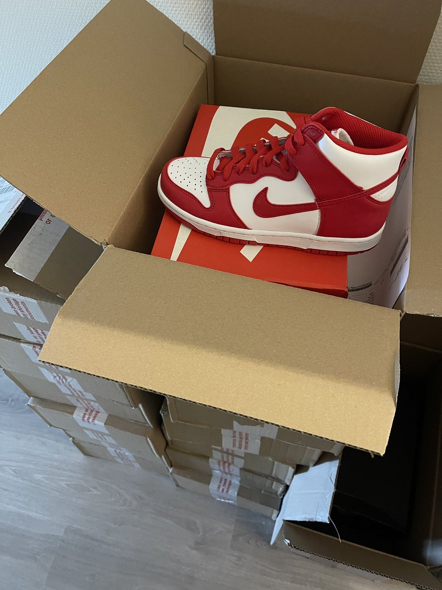 RotationAccountz tweet media