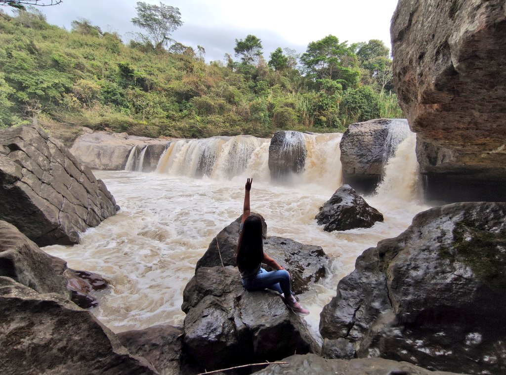 ThaniaAmado's tweet photo. Mas experiencias así.
#guepsa #santander #cascadas https://t.co/XAQFnYtodU