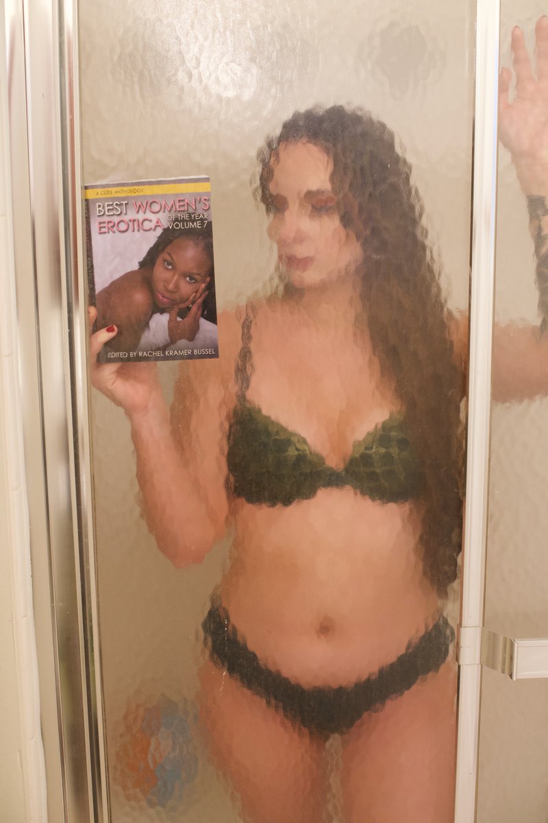 rootbeerphoto's tweet photo. How about #reading something sexy this weekend? I have just the #book for you. #steamy #hot #sexy #sensual 'Best Women's Erotica: Vol. 7' https://t.co/XZaVVUdXWw @raquelita @cleispress @BWEoftheyear @Mom_Mykayla #readingissexy #eroticfiction #sexualhealing #sexualfeeling #ohhlala https://t.co/7zRnc3ZOv8