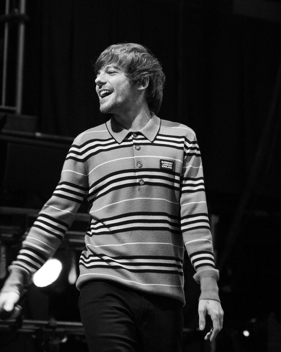 I vote #Louies for #BestFanArmy at the #iHeartAwards

📸 <a href="/badcrystalart/">tara</a>