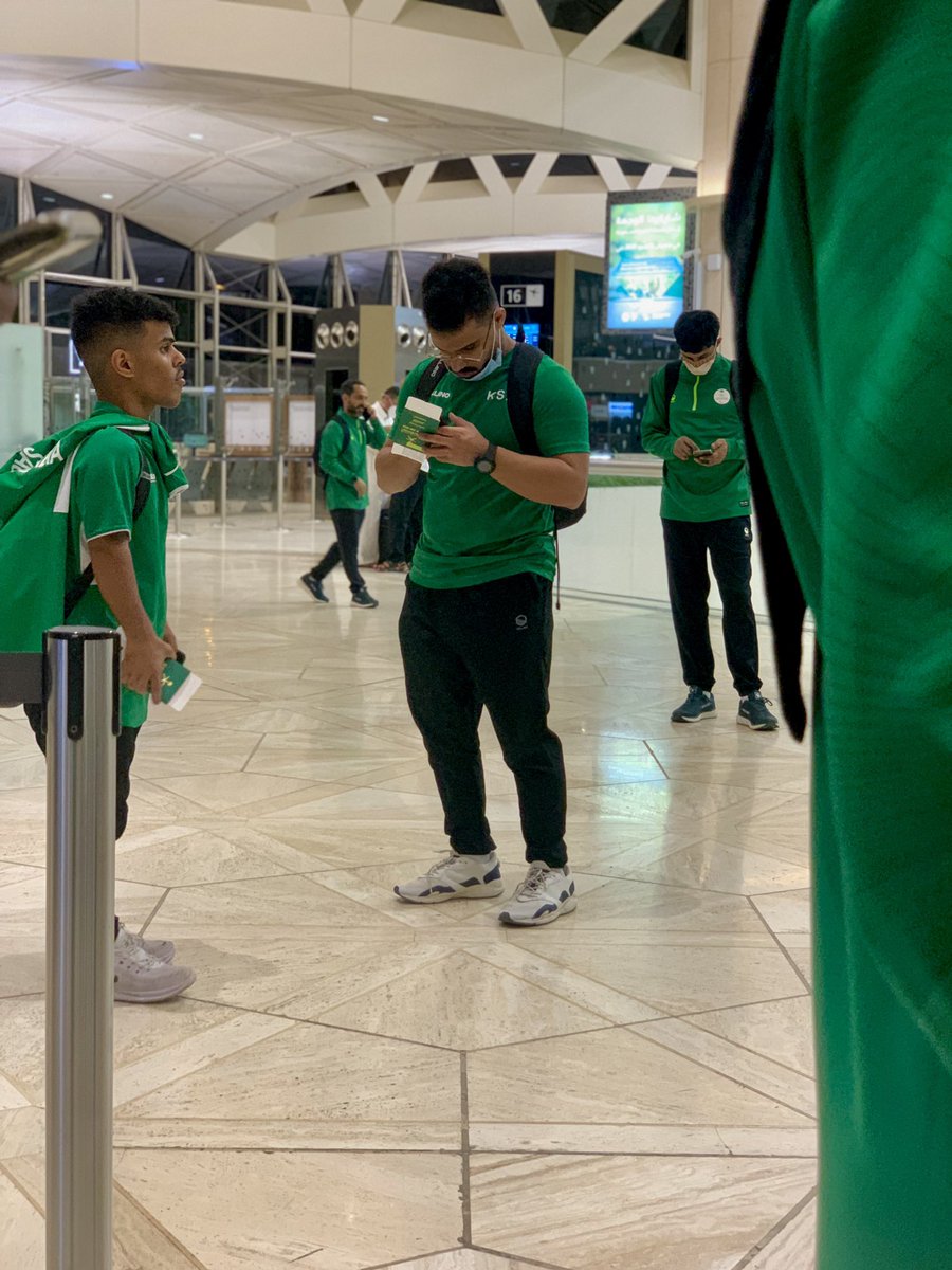بسم الله توكلنا على الله ..
متجهين للبحرين للمشاركه في دورة الالعاب البارالمبية لغرب اسيا دعواتكم لنا ولهم بالتوفيق و ان يكتب الذهب من نصيبهم 💚💚💚