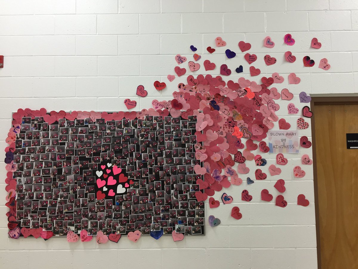 <a href="/ParkMeadowsSch/">Park Meadows School</a> students in <a href="/LethSchDivision/">LethbridgeSchoolDivision</a> are blown away by kindness 💜

 @wellness51 #rootsoffriendship