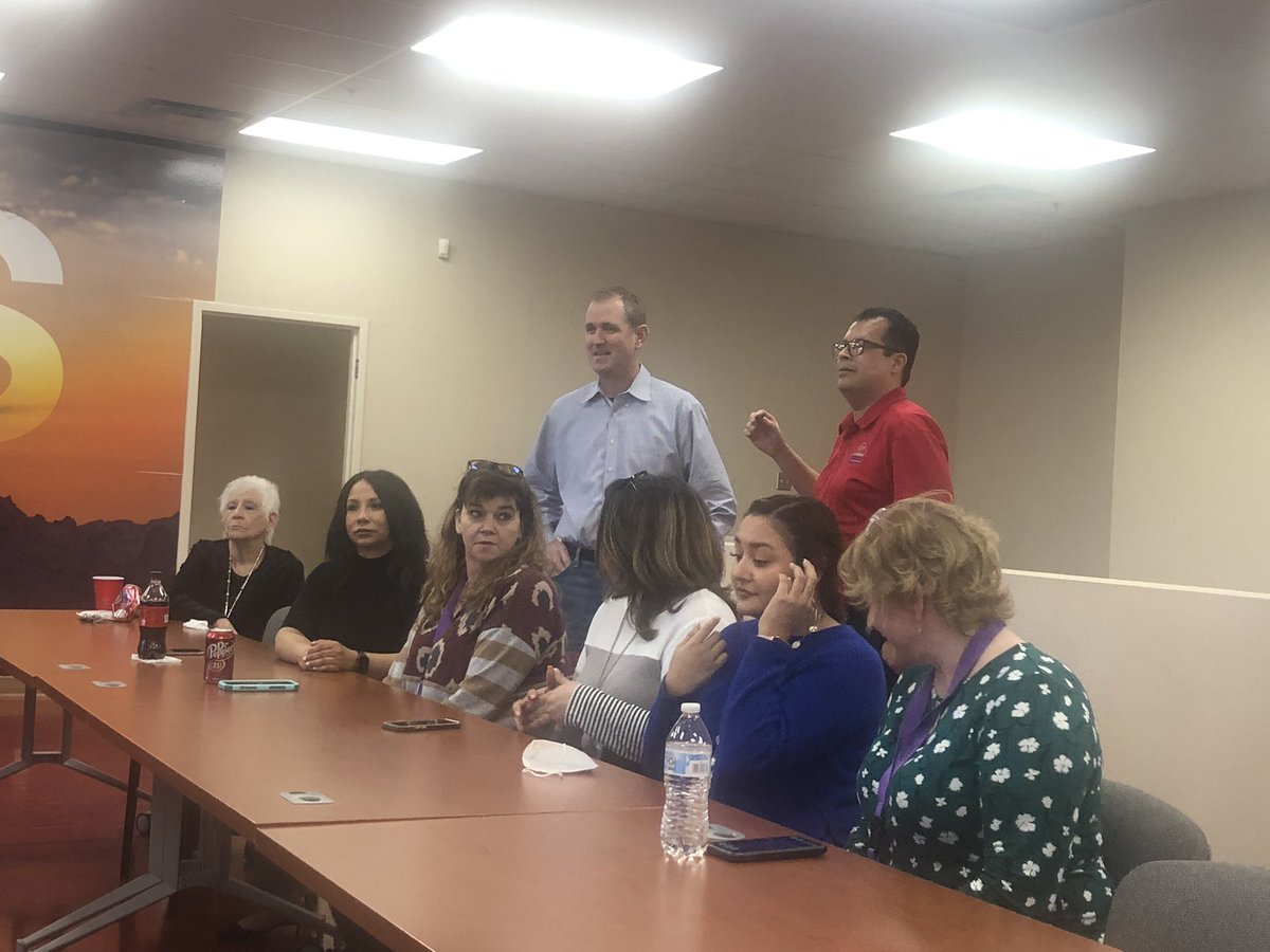 Jeff_Spaletta's tweet photo. Celebration for @MASerrano20 for modeling, motivating and mentoring positive leadership. @HrLcps @LCPSnet https://t.co/9tyiba8sed