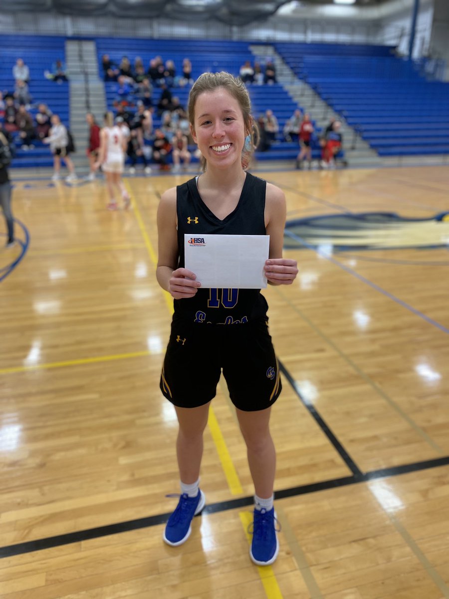 A flock of Eagles advance to the 3 point sectionals next week!

Josie Canellis (<a href="/CanellisJosie/">Josie Canellis</a>) w/ 13
Dani Antoine (<a href="/daniantoine22/">Danielle Antoine</a>) w/ 11
Maddie Coghlan (<a href="/CoghlanMaddie/">maddie coghlan</a>) w/9

Awesome work, ladies! <a href="/EaglesAthletics/">Sandburg Athletics</a> <a href="/SandburgHS/">Carl Sandburg H.S.</a>