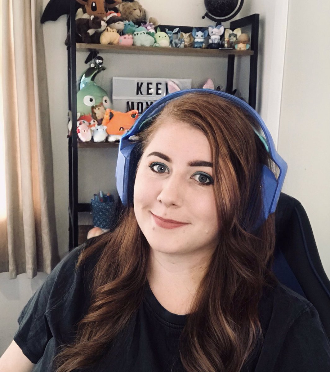 elle_calico's tweet photo. Live now doing the #smallsimsieshell come hang out!
https://t.co/S4e5ASq6x1 https://t.co/WEaKxVVrqS