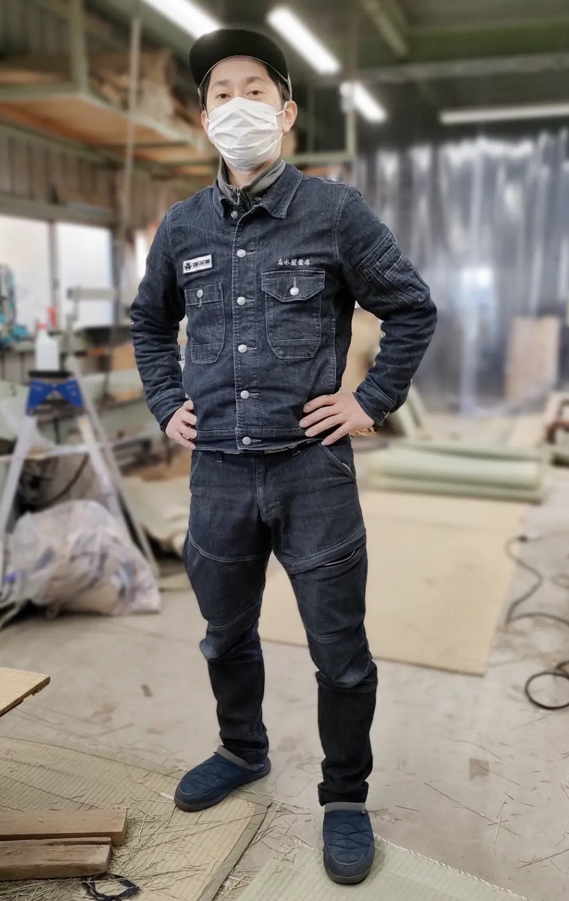 志水製畳店 蓮田屋 ウエハラさんにｄimo Workwearさんのトラッカージャケット アーマードパンツをお願いして納品してもらいました オリジナルワッペンも作ってもらいました 志水製畳店 畳 畳表替え 畳張替え 中塚被服 Dimo 作業服 作業服コーデ