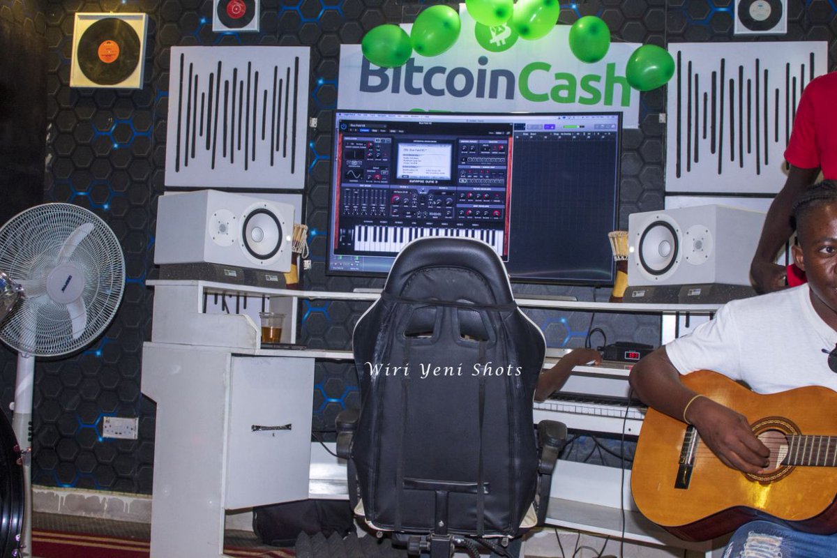 BitcoinCashStud's tweet photo. #BitcoinCashStudio well equipped Sound and Music Production Studio. For all payment in #BitcoinCash 10% discount. https://t.co/x0f2p5uUfy