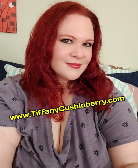 I'm your fat fantasy girl and I'm only a click away. I'm waiting for you...  LoyalFans: https://t.co/JPg7NE2PoL  Clips4Sale: