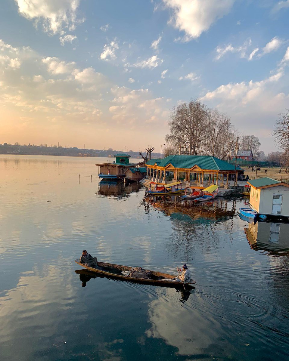 Aafreen Sikandar (آفرین سکندر)💙 (@aafreensikander) on Twitter photo A Stunning Beauty Of Dal Lake Srinagar In Kashmir Valley 🌸🍁🌸
<a href="/ihameed123/">Imran Hameed</a> <a href="/HimalayaClubPK/">Himalaya Club</a> <a href="/JamilAnwarAb/">Jamil Anwar</a> <a href="/AzharPanni/">Azhar Panni</a> <a href="/wasimkhatrii/">Wasim khatri</a> <a href="/ferbak44/">Feroz Bakht</a> <a href="/imranmufti786/">Imran Mufti</a> @Pakistaninpics <a href="/PakistanNature/">Discover Pakistan 🇵🇰 | پاکستان</a> <a href="/T_Sidd/">T_Sidd</a> <a href="/Capjackss/">Admiral General Aladeen</a> <a href="/Blackzero_199/">Black Zero</a> <a href="/maddasizaq/">Qazi™ Saddam Naseer 🇵🇸</a> <a href="/lost_astronomy/">Astronomer</a> <a href="/HudaNauman/">huda sheikh from k21</a> A Stunning Beauty Of Dal Lake Srinagar In Kashmir Valley 🌸🍁🌸
<a href="/ihameed123/">Imran Hameed</a> <a href="/HimalayaClubPK/">Himalaya Club</a> <a href="/JamilAnwarAb/">Jamil Anwar</a> <a href="/AzharPanni/">Azhar Panni</a> <a href="/wasimkhatrii/">Wasim khatri</a> <a href="/ferbak44/">Feroz Bakht</a> <a href="/imranmufti786/">Imran Mufti</a> @Pakistaninpics <a href="/PakistanNature/">Discover Pakistan 🇵🇰 | پاکستان</a> <a href="/T_Sidd/">T_Sidd</a> <a href="/Capjackss/">Admiral General Aladeen</a> <a href="/Blackzero_199/">Black Zero</a> <a href="/maddasizaq/">Qazi™ Saddam Naseer 🇵🇸</a> <a href="/lost_astronomy/">Astronomer</a> <a href="/HudaNauman/">huda sheikh from k21</a>