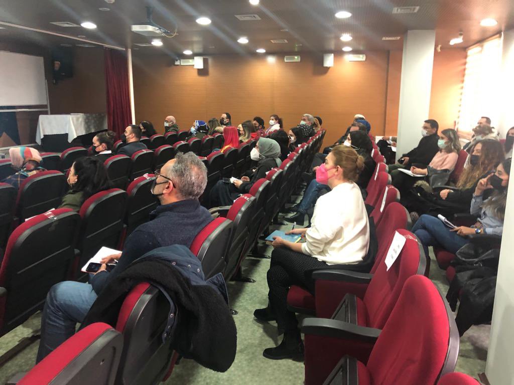 İlçemizde faaliyet gösteren Özel Eğitim ve Rehabilitasyon Merkezlerine
“Yenilenen Destek Eğitim Programı” ile ilgili eğitim çalışması düzenledik.
<a href="/MebOrgm/">Özel Eğitim ve Rehberlik Hiz. Genel Müdürlüğü</a> 
<a href="/MetinHalc2/">Metin Halıcı</a> 
<a href="/karahanstk/">Soydan Tefik Karahan🇹🇷</a> 
<a href="/MemYenimahalle/">Yenimahalle Mem</a> 
<a href="/yenimahalleram/">YENİMAHALLE REHBERLİK VE ARAŞTIRMA MERKEZİ</a> 
<a href="/ApakkanSemra/">Semra APAKKAN EŞ</a>