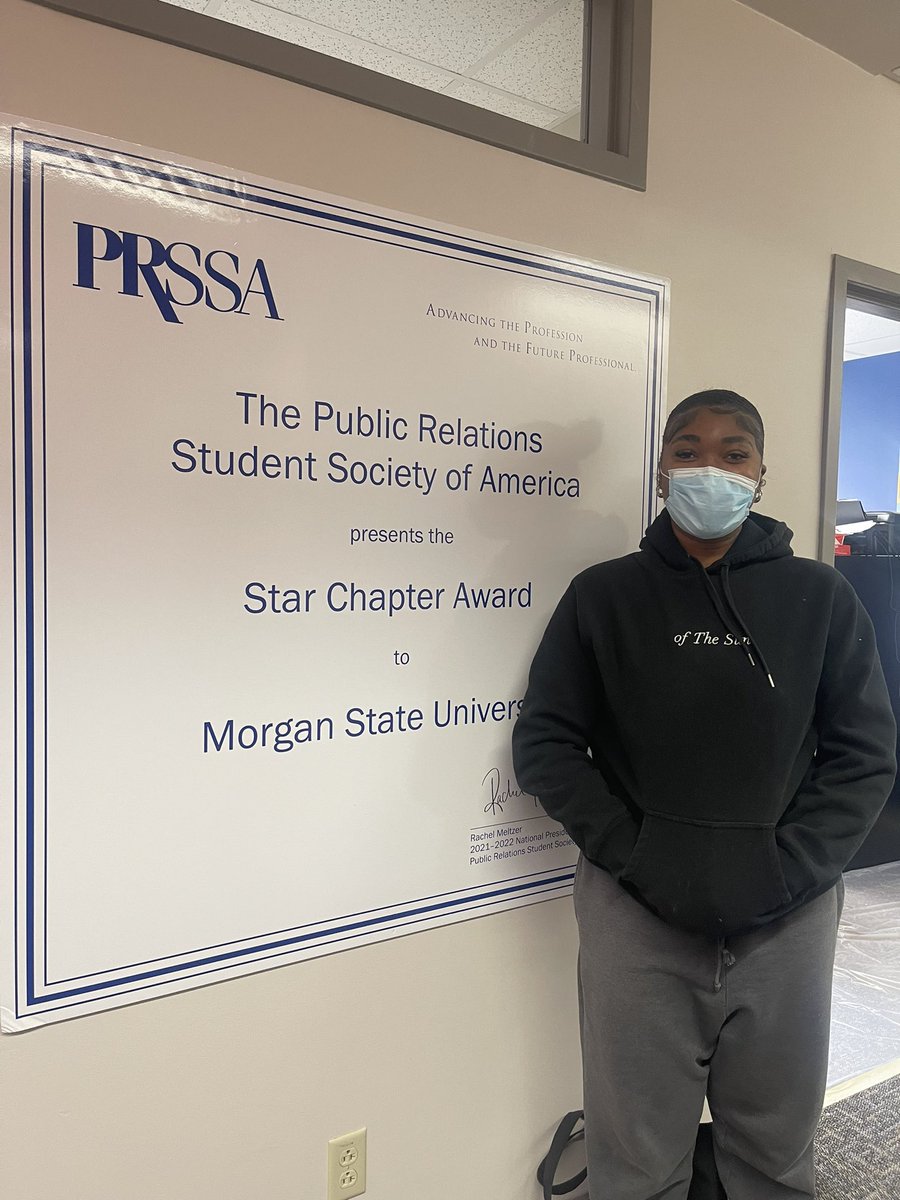 morganstateari's tweet photo. This past week in the SCOM program we were surprised with gifts and learned more about PRSSA! #scom200 #scomup https://t.co/4bSLDpbtqZ