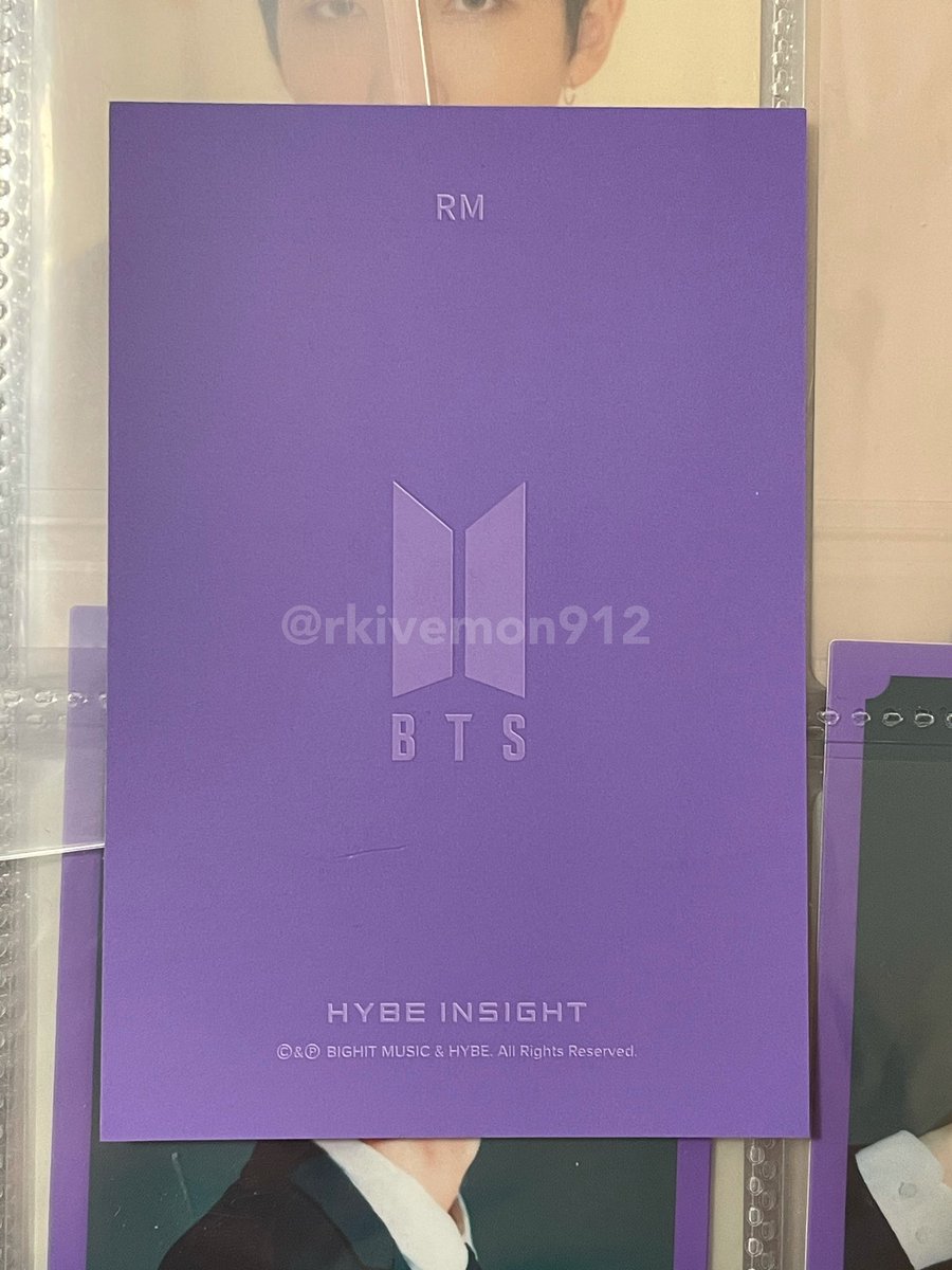 rkivemon912's tweet photo. WTS hybe insight mic badge RM Namjoon photo card pc (#2)   
 
-can also be sold with the pin 

dm if interested!

namjoon rm seokjin jin yoongi suga hoseok hobi jhope jimin taehyung v jungkook jk hybe insight merch https://t.co/kwOy6aPmHB