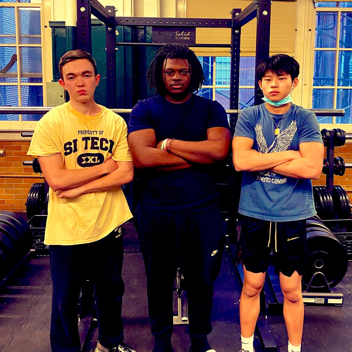 ChrisAppJr5's tweet photo. Mckee Staten Island Tech 🏋️🏈
NEKTONS OF THE WEEK 🦈
Left to right
1. Batyrksan Alimzhanov ‘25
2. Anthony Hinds ‘23
3. Andrew Luo ‘23
Always attack, never full
#CreateAPlayer
#FranchiseMode https://t.co/TPgLHgG3lR