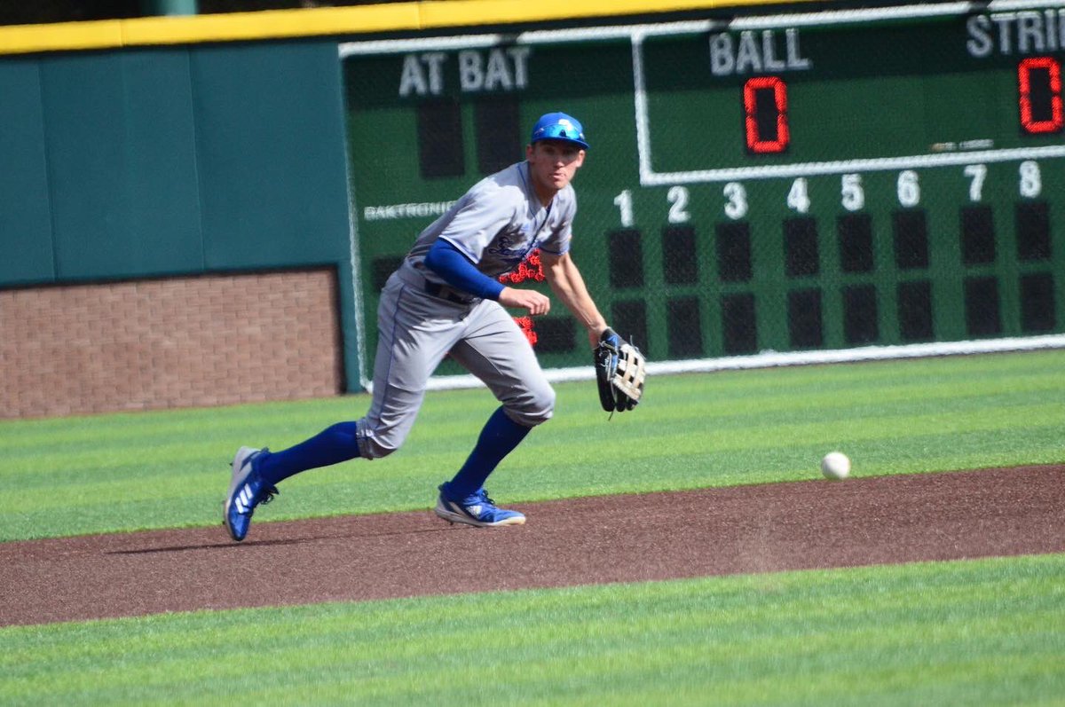 UCSB_Baseball's tweet photo. Gauchos defeat USF 5-2 in the season opener coming from behind in the late innings.
@TheGianniBloom game tying double in the 8th
Nick Vogt 2-run go ahead single in the 8th
Cory Lewis 4.2ip 10k 2r
Mike Gutierrez 4.1ip 5k 1h W (1-0) https://t.co/XHNh2Bo00q