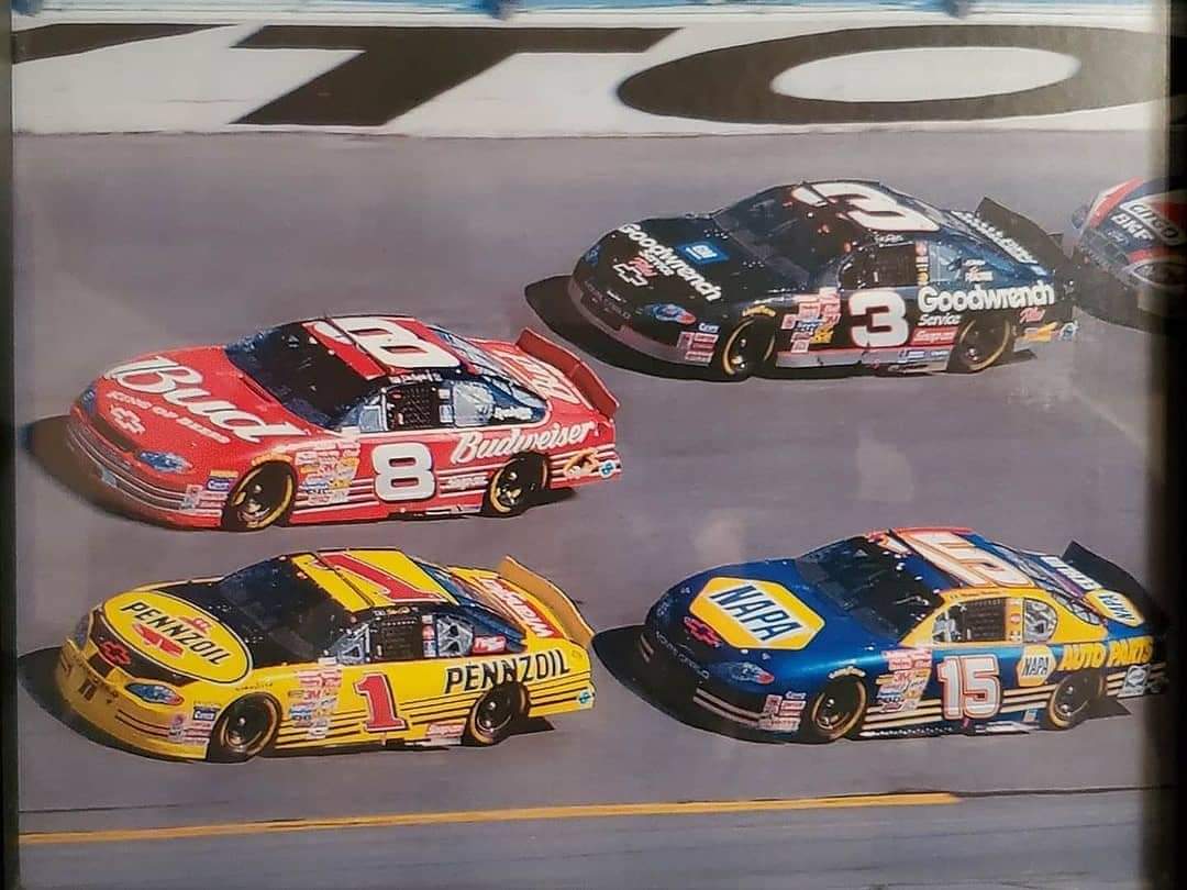 RacingClassics3's tweet photo. Dale Earnhardt, Steve Park, Dale Jr, Michael Waltrip from the 2001 Daytona 500 #DaleEarnhardt #NASCAR #Daytona500 https://t.co/PNi6qZl2gH
